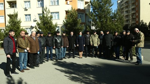 Gəncədə hərbi şəhərçiyin sakinləri Pərvin Kərimzadəni dəstəkləyirlər-VİDEO  