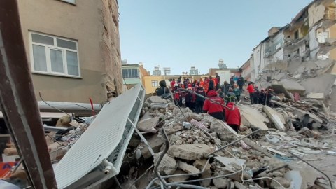 Elazığda yenidən  güclü  zəlzələ