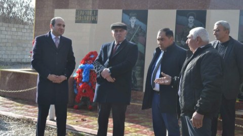 Şəmkirlilər Kamran Bayramovu dəstəkləyir - Fotolar