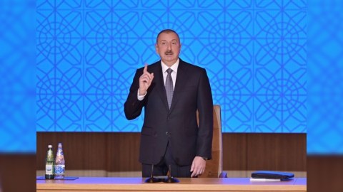 Prezidentdən banklara xəbərdarlıq: “Əgər problemlər olarsa onların lisenziyası ləğv ediləcək”