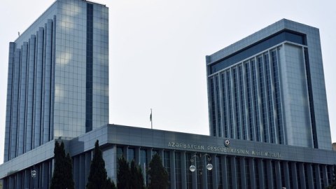Seçki favoritləri: Parlament Jurnalistləri konkret ad çəkdilər