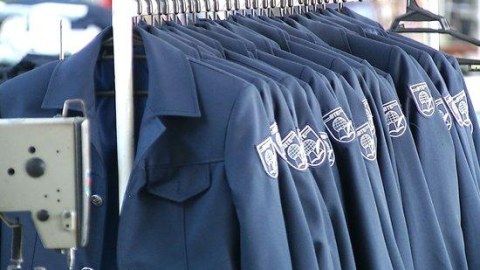 Nazirlik məktəbli formaların eskizləri ilə bağlı təkliflərə baxır