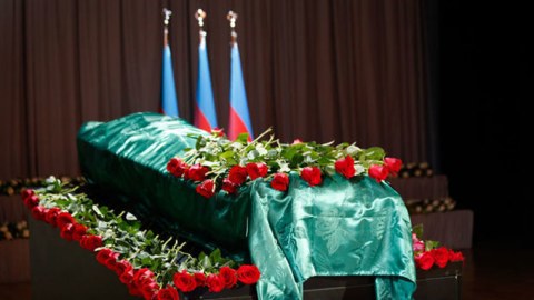 Səlahiyyətlərini başa vurmadan ölən deputatlar...  
