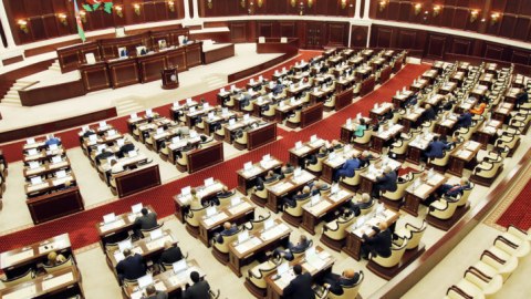 Parlamentə seçilən ən gənc deputatların təhsilləri – Təəcüblənəcəksiniz...