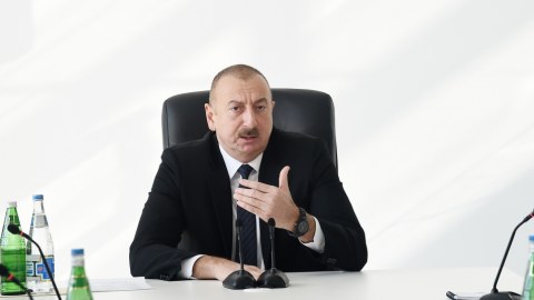 Prezidentdən məmurlara və sahibkarlara çağırış: “İstəmirəm ki, işsiz adam olsun”