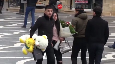 Sevgililər gününə hansı hədiyyəni almaq lazımdır? - Şəhər sakinləri cavablayır