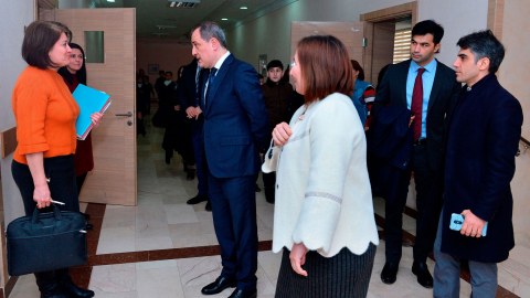 Təhsil naziri məktəb direktoruna tapşırıq verdi - Zənginləşdirin