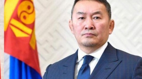 Çin səfərindən qayıdan prezident karantinə alındı