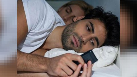 Telefondan asılmaq, informasiya bolluğu huşsuzluq yaradır - PROBLEM