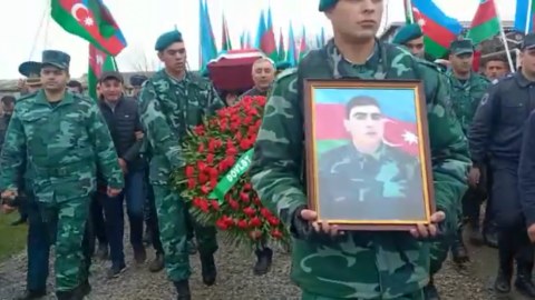 Şəhidimiz dəfn olundu - FOTO  