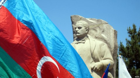“Onun əleyhinə danışanlar tövbə etməlidirlər” - Rəsulzadənin dəfnindən  “reportaj”