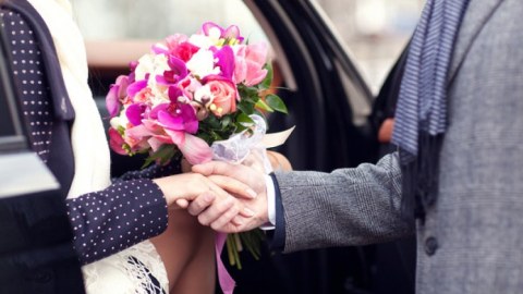 8 Martla bağlı yaşlı və gənc nəslin hədiyyə zövqü necə dəyişib? - SORĞU
