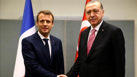 Makron Parisdə Ərdoğanla görüşmək istəyir