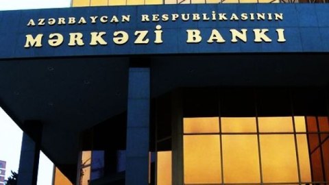 Bankların iş saatı artırıldı: Valyuta almaqda problem olmayacaq