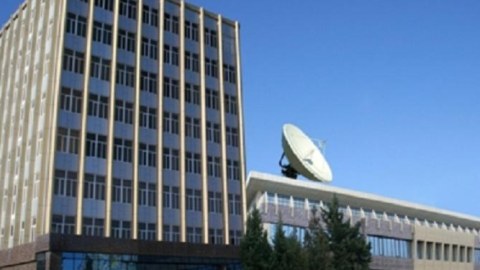 İTV-nin işçisi özünü 6-cı mərtəbədən atdı