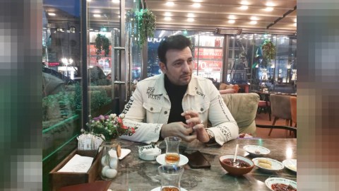 “Atamı şair kimi ölümündən sonra anladım” – Nüsrət Kəsəmənlinin oğlu