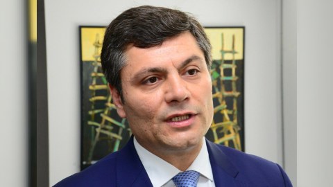 Hazırkı vəziyyət inklüzivliyinin təmin edilməsi üçün yeni imkandır – YENİ DEPUTATIN YAZISI