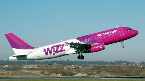 “Wizzair” şirkəti də Gürcüstana uçuşları dayandırdı
