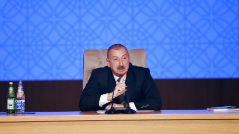 Prezident həbs edilən icra başçısının biabırçılığından DANIŞDI: “Ağadır, bəydir, xandır?”