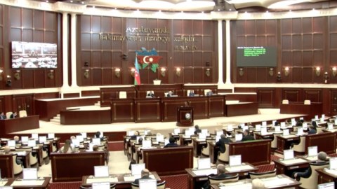 Parlamentin qadağa qoyulan deputatları - ADLAR  