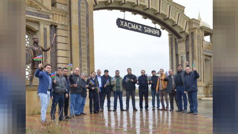 İnsanları karantinə çağıranlar özləri nə edir: DARIXAN DA VAR, YALAN DANIŞAN DA…