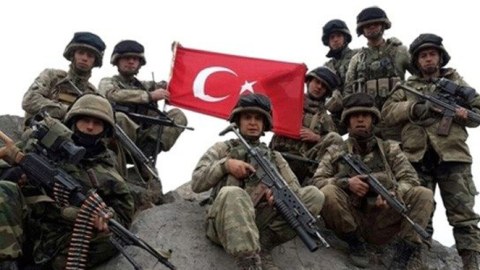 Türk əsgərləri Suriyada 10 terrorçunu məhv etdi