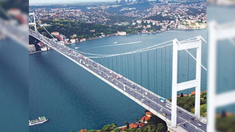  20 yaşadək gənclərin də küçəyə çıxması qadağan edildi
