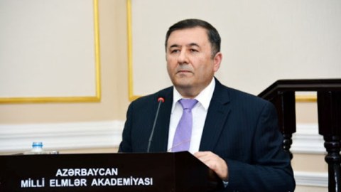 Xaricdə koronavirusa qarşı vaksin hazırlayan azərbaycanlı professor: “Sağalanın nə problem yaşayacağı bilinmir”