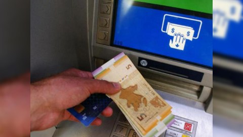 Pensiyaların ödənilməsinə başlanıldı - Rayonlar üzrə SİYAHI