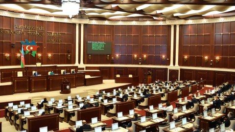 “Tələbələrin təqaüdləri artırılmalıdır” - Deputat Milli Məclisə təkliflər verdi  