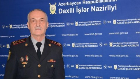Polis ara məsafəsini niyə pozur? - DİN rəsmisi: “Onlar öz sağlamlığını risk altına atır”
