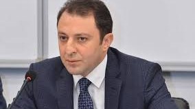 "Həssas əhali qrupuna aid edilən ailələrin üzvü olan tələbələrin sayı 20 mindən çoxdur" - Təhsil nazirinin müşaviri