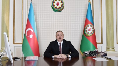 Prezident bağlanan iş yerlərindən danışdı: “Bu ağır vəziyyətdən də çıxacağıq...”