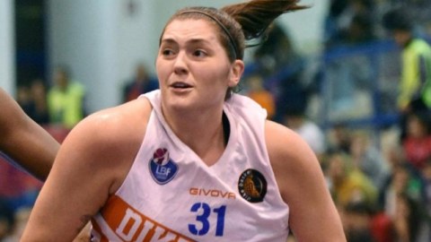 Məşhur basketbolçuda koronavirus tapıldı