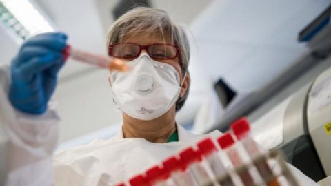 Azərbaycanda koronavirusun yox olacağı tarix açıqlandı