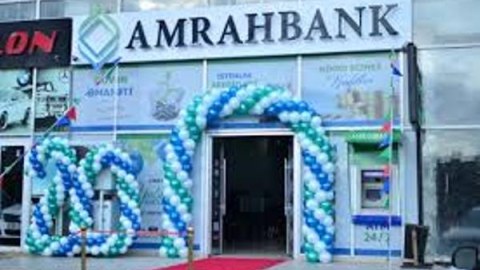 Elman Rüstəmov ləğv edilən banklardan danışdı
