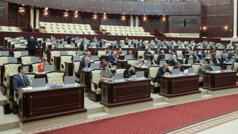 Milli Məclisin sabahkı iclasının gündəliyi dəyişdirildi