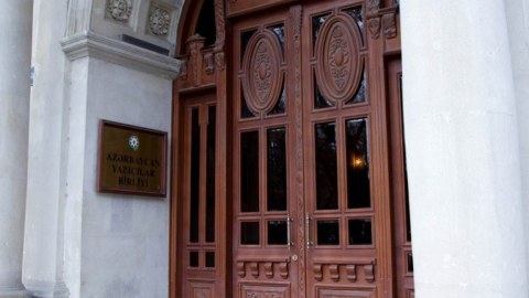 Bu il Prezident təqaüdü alacaq yazıçı və şairlərin adları nazirliyə göndərildi