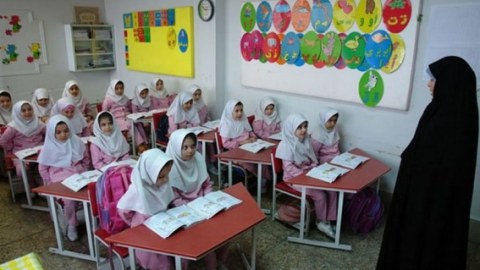 İranda karantin bitir, məktəblər açılır