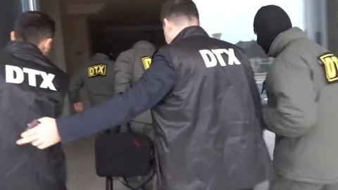 DTX və Baş Prokurorluq birgə əməliyyat keçirdi - DSX-nin vəzifəli şəxsləri tutuldu