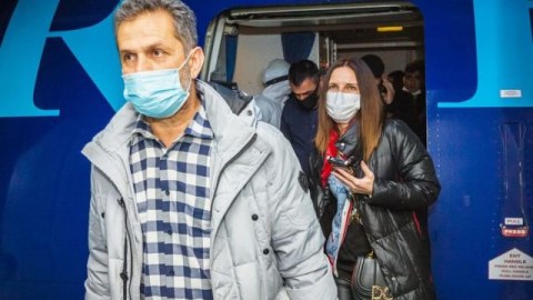 197 Azərbaycan vətəndaşı Ukraynadan vətənə gətirildi - FOTO