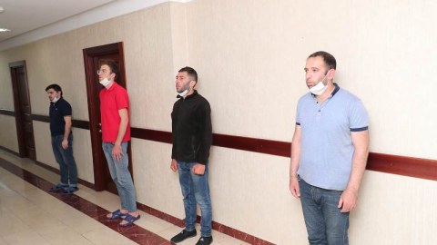 Bakıda it döyüşdürənlər həbs olundu