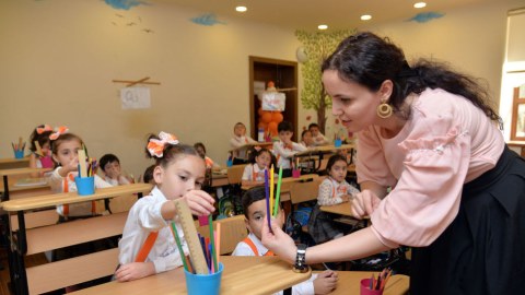 Bu rayonlar üzrə 11 vakant müəllim yeri sistemdən silindi - Rəsmi