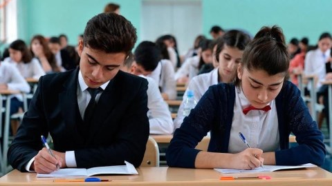 Bu il 11-ci sinfi 80646 şagird bitirir