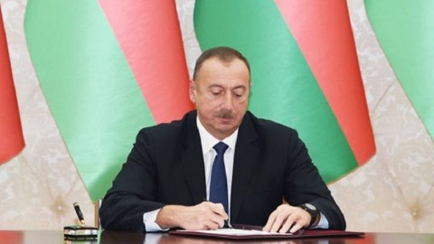 Prezident dövlət komitəsi sədrinə I müavin təyin etdi