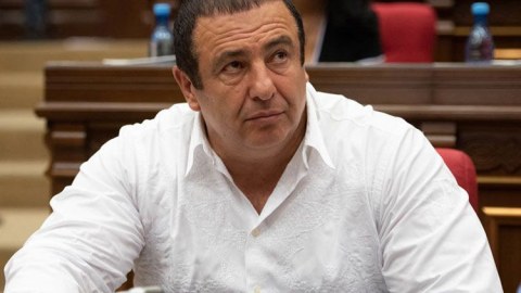 Ermənistanda müxalifət liderinin evində axtarış aparıldı 