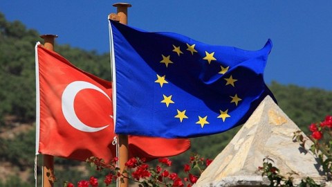 Avropa Birliyi Türkiyəyə 6 milyard avro ödəməlidir