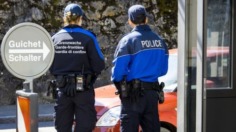 İsveçrədə “avtoşluğa” görə 225 min dollar cərimələnən azərbaycanlı gənc hansı məmur oğludu... - QALMAQAL