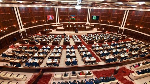 Milli Məclisin növbəti iclasının gündəliyi DƏYİŞDİRİLDİ