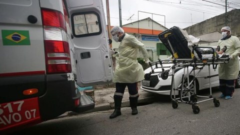Dünyada koronavirusdan ölüm sayı 500 mini keçdi